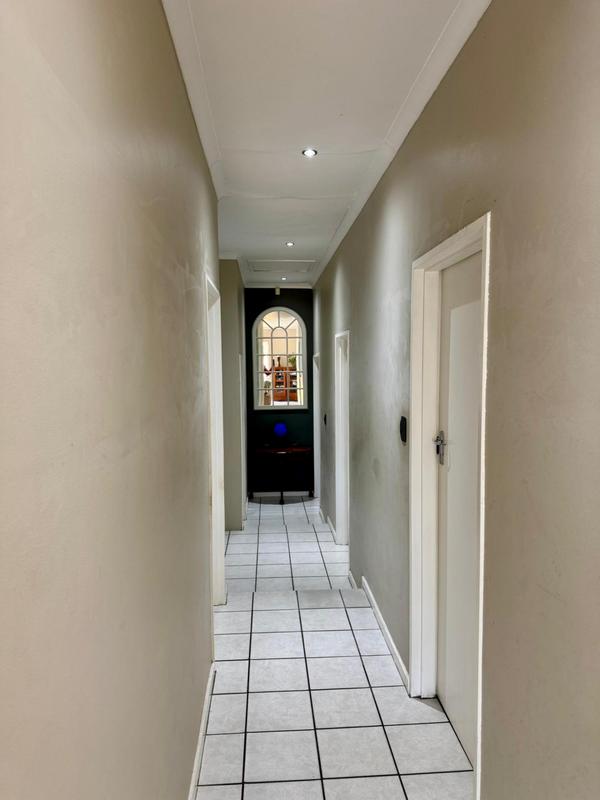 4 Bedroom Property for Sale in Rouxville Western Cape